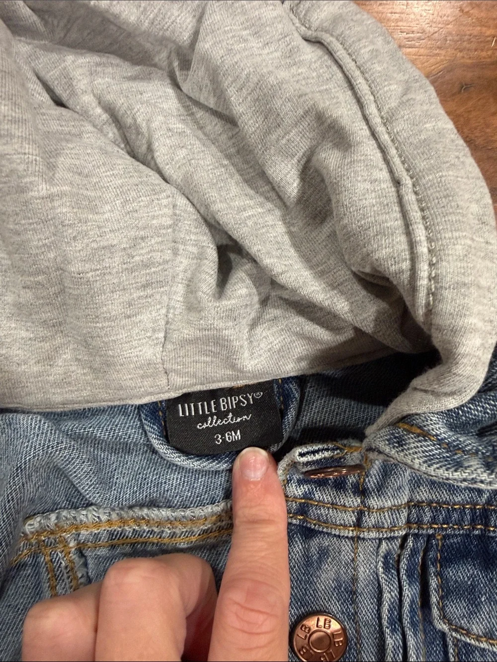 Little Bipsy button front